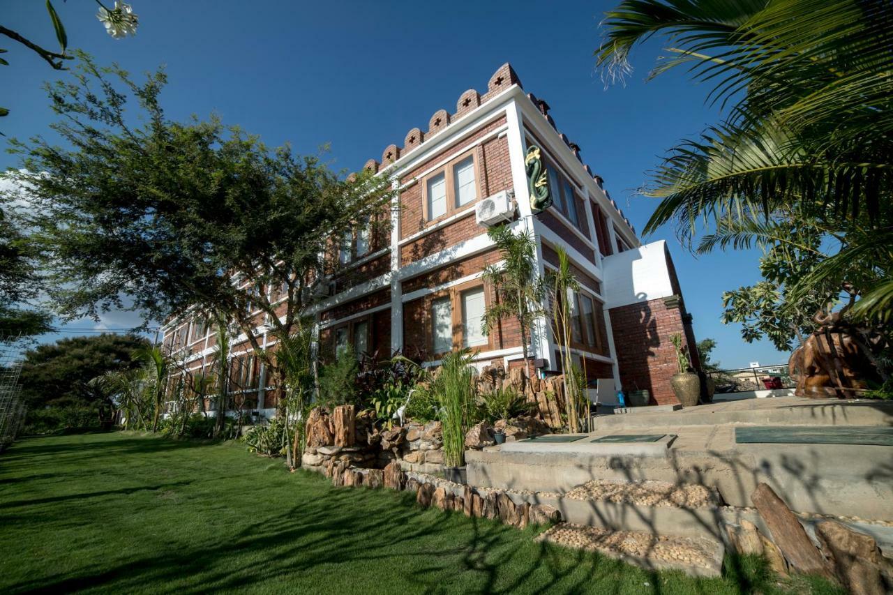Bagan Vertex Hotel Exterior photo
